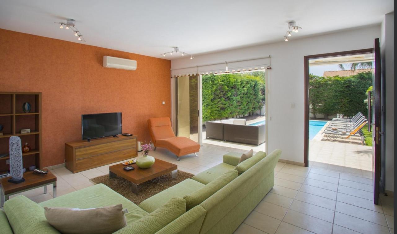 Soothing Sunset Villa With Private Pool, 200M From The Beach Perivolia Exterior photo